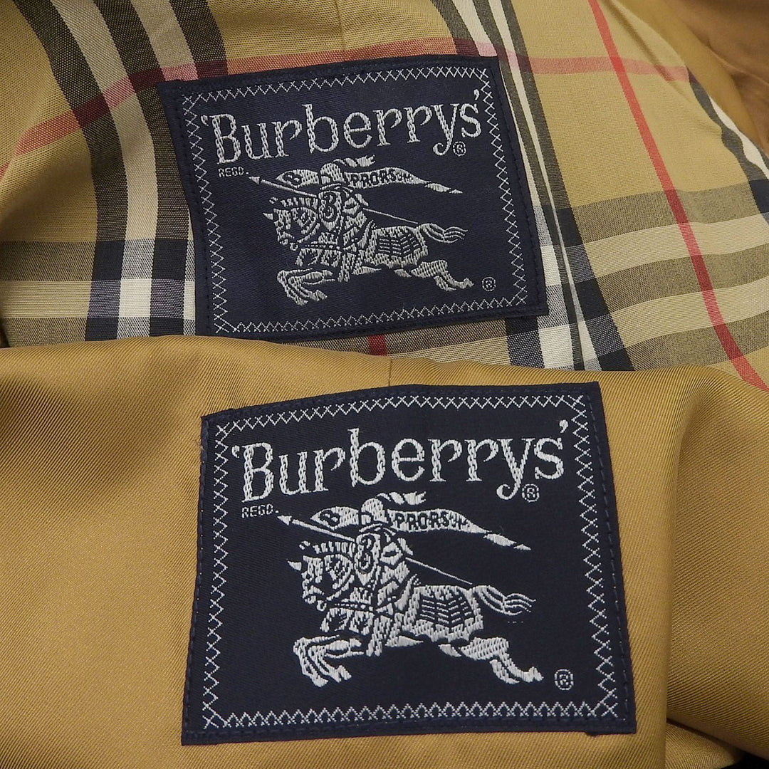 Great Burberrys trench coat construction, Nova check pattern lining, 2-way liner
