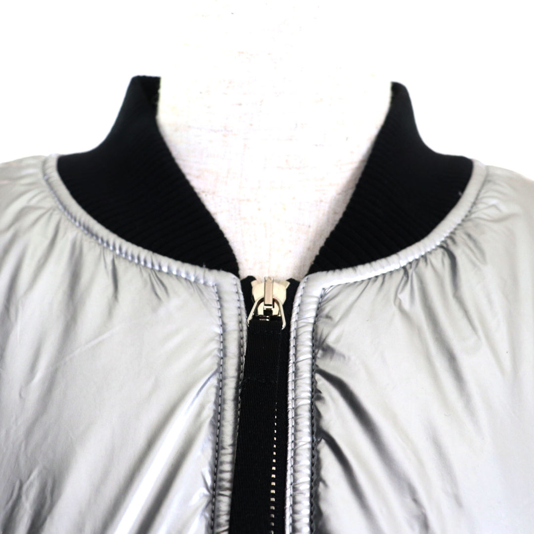 新品 GUCCI コート リゾートコレクション ランウェイ着用 シルバーナイロン レディース 36 771447