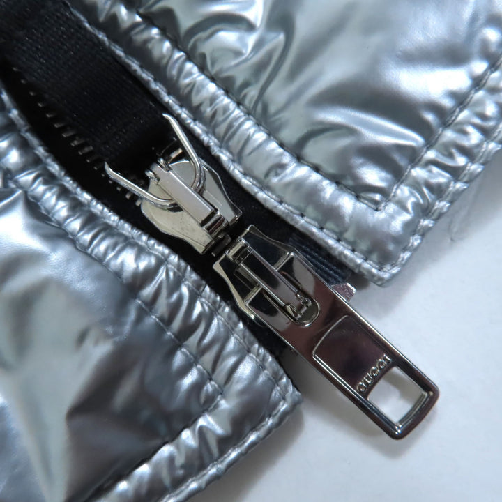 新品 GUCCI コート リゾートコレクション ランウェイ着用 シルバーナイロン レディース 36 771447