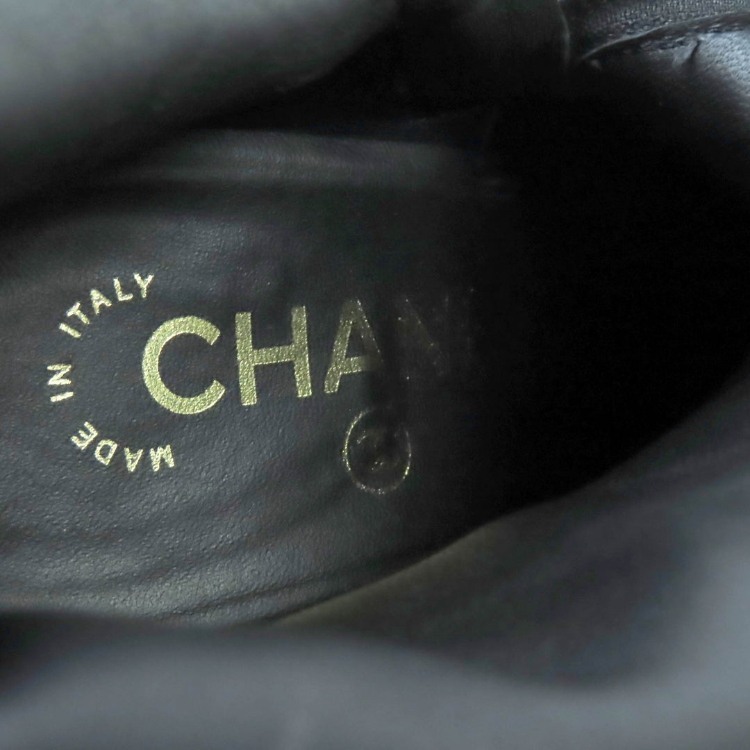 素晴らしい CHANEL ショートブーツ ブラック レザー レディース 35.5 G36307