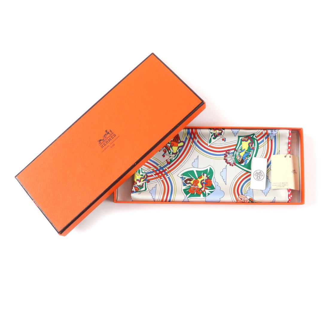 Pristine HERMES scarf VOLANTS Flying Boyfriend silk Women