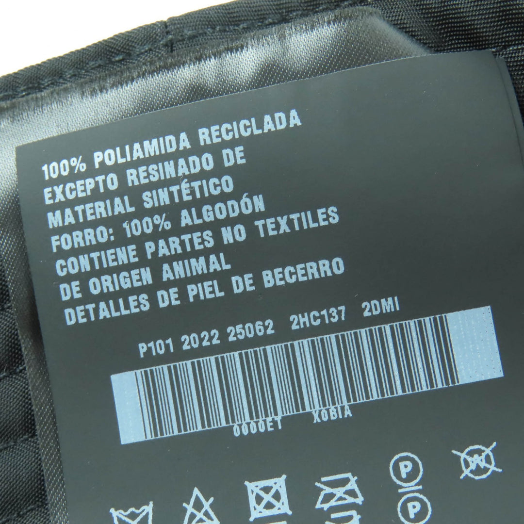 素晴らしいPRADA帽子 Re-Nylon トライアングル ロゴ付き ブラック レディース M 2HC137