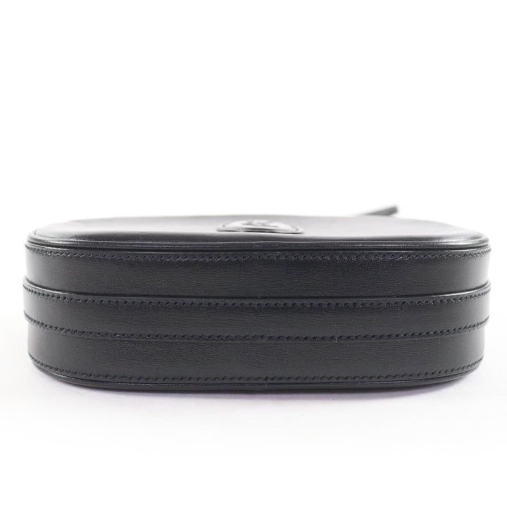 素晴らしい SAINT LAURENT PARIS ショルダーバッグ YSLロゴ カメラバッグ レザー 582673