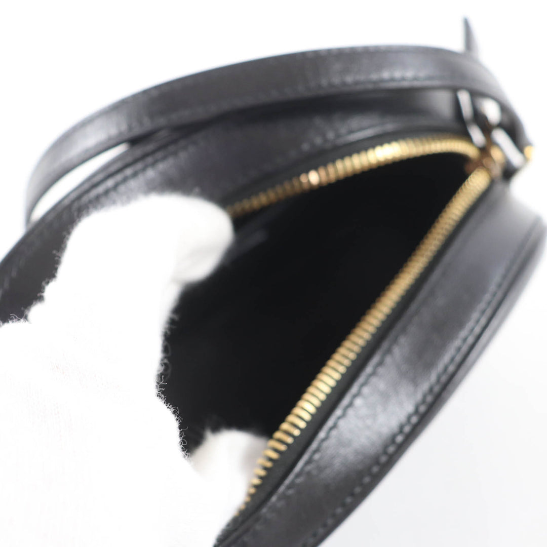 素晴らしい SAINT LAURENT PARIS ショルダーバッグ YSLロゴ カメラバッグ レザー 582673