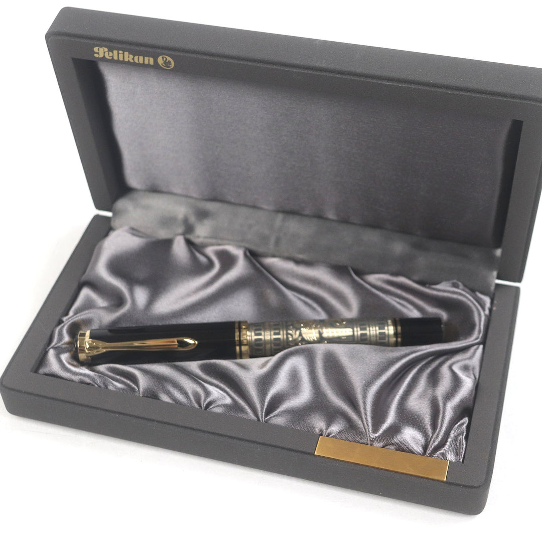 PERIKAN 万年筆 スーヴェルン ビッグ トレド キャップタイプ ブラックゴールド 18K メンズ M900