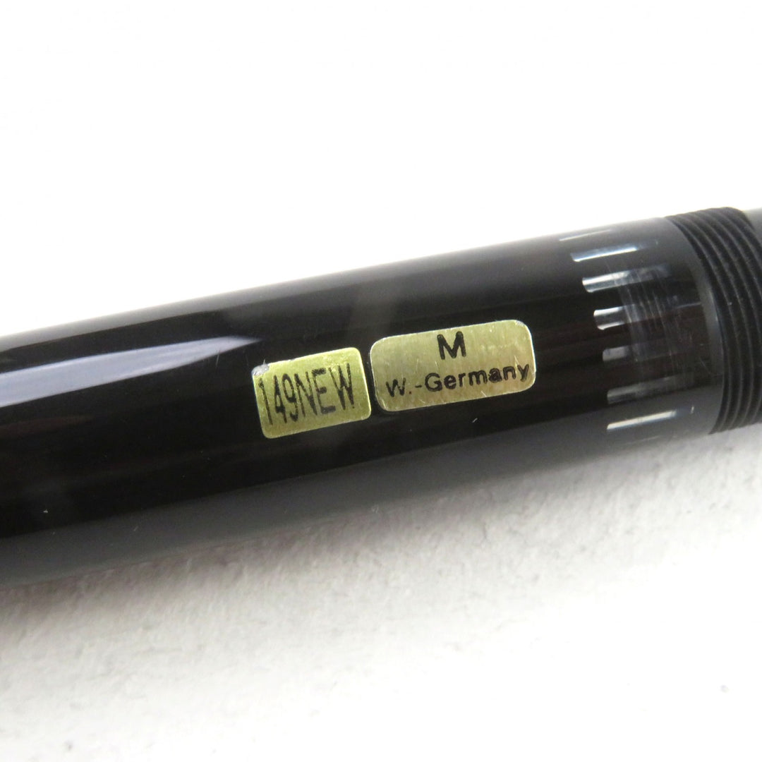 Great MONTBLANC fountain pen Meisterstck 149 White Star logo engraving 18K