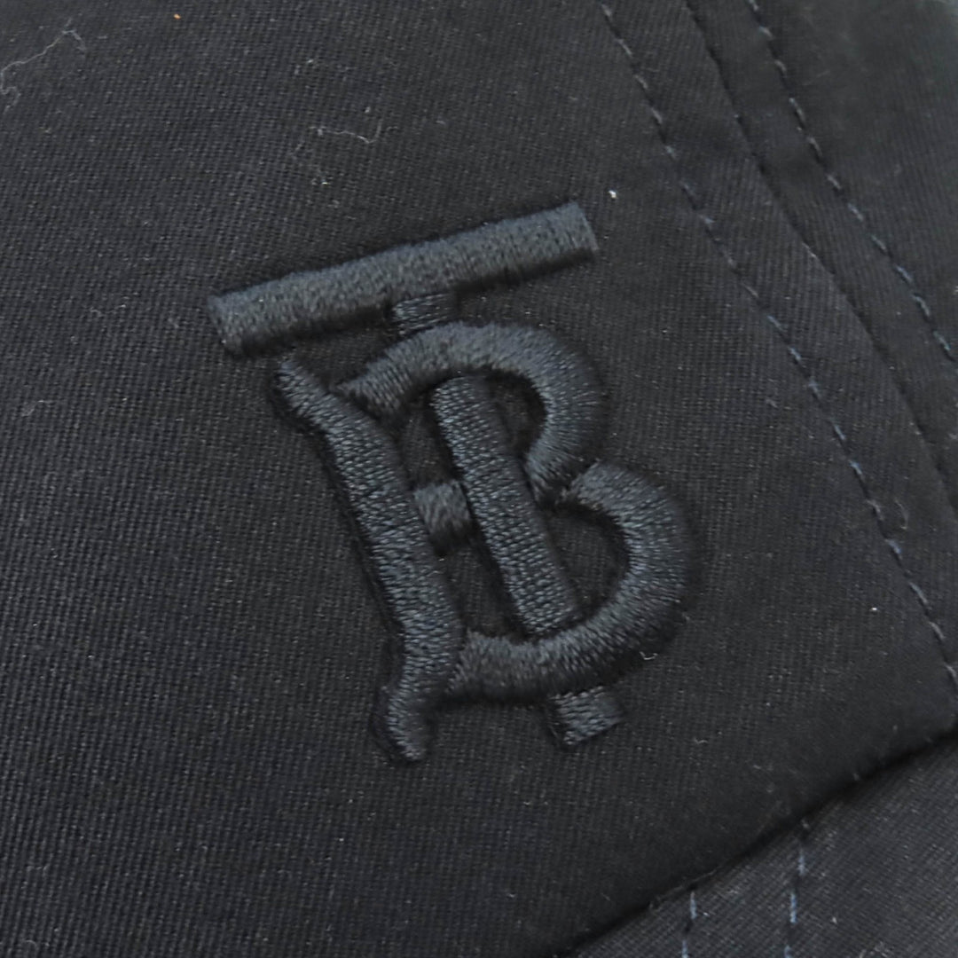 Great BURBERRY Nova Check Pattern Lining TB Logo Baseball Cap black XL 8068040