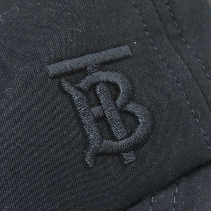 Great BURBERRY Nova Check Pattern Lining TB Logo Baseball Cap black XL 8068040
