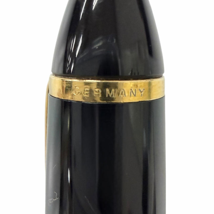 Very Good MONTBLANC fountain pen Meisterstück 146 black 14C mens