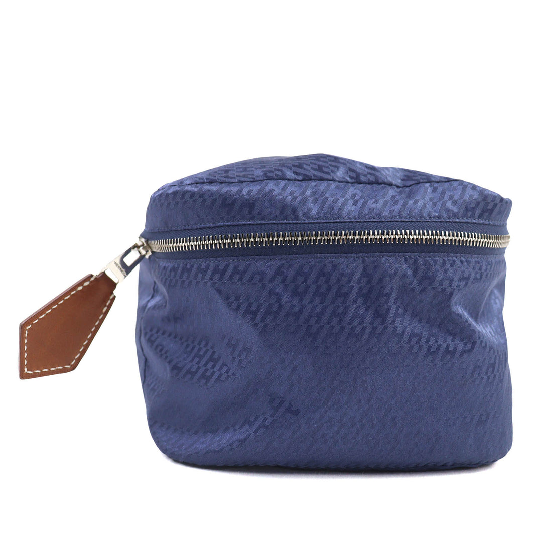 Excellent HERMES Pouch Ouse de Voyage PM blue silk Women