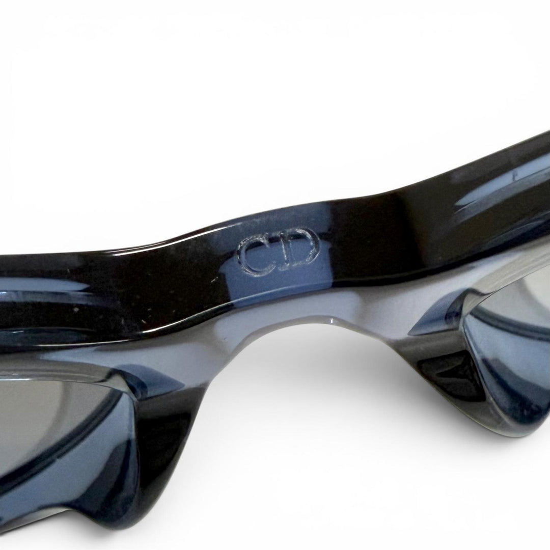 Very Good Christian Dior sunglasses Dior Signature B7I Logo Butterfly DSGTB7IXR