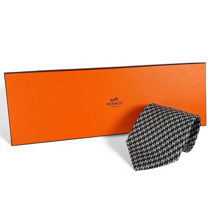 Pristine HERMES tie H logo total pattern gray silk mens 5425 OA
