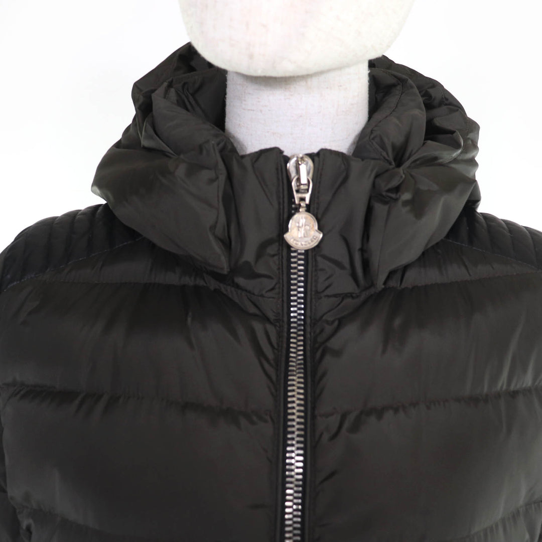 非常に良い MONCLER ダウンコート OROPHIN レザーロゴパッチ フード付き カーキ レディース 1