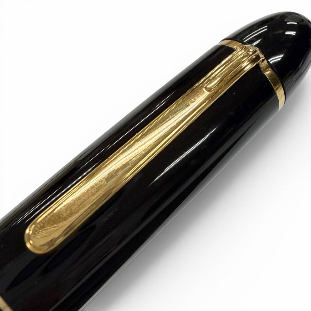 Very Good MONTBLANC fountain pen Meisterstück 149 70s White Star black 14K mens