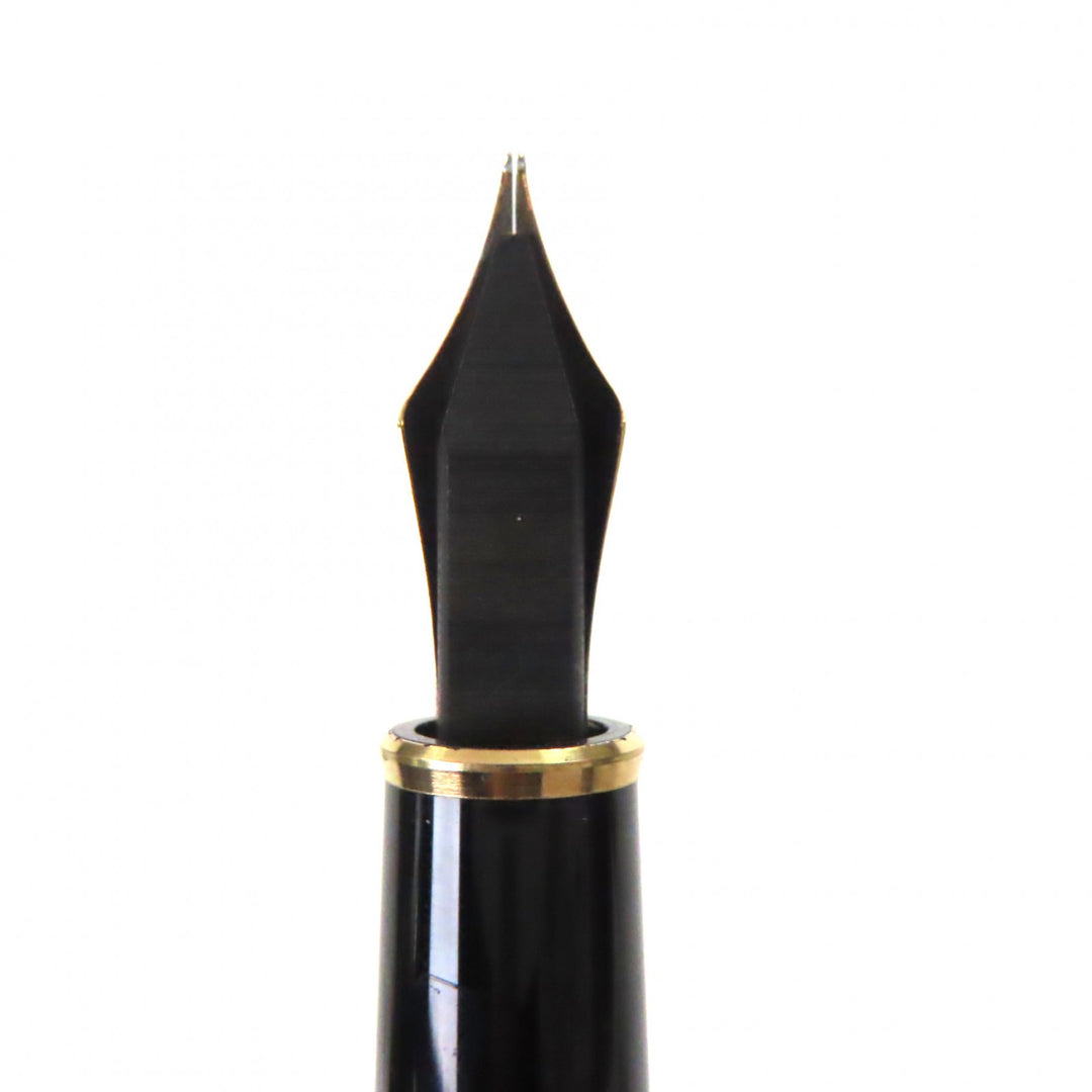 Very Good MONTBLANC fountain pen Meisterstück Classic white star black 14K mens
