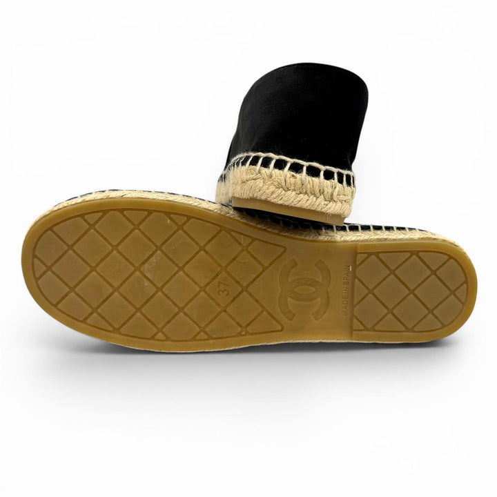 Excellent CHANEL Slip-on Logo design velour black Velor Women 37 G34012