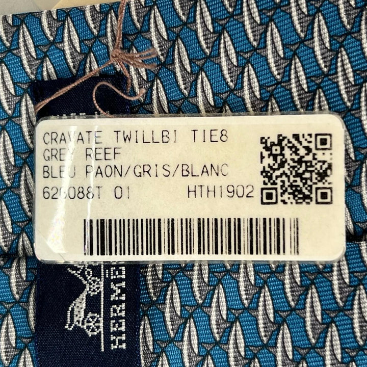 Pristine HERMES tie GREY REEF Light blue silk mens