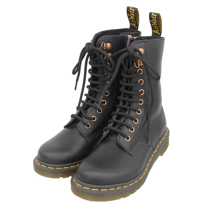 Pristine Dr.Martens boots black leather Women 3 1490HDW