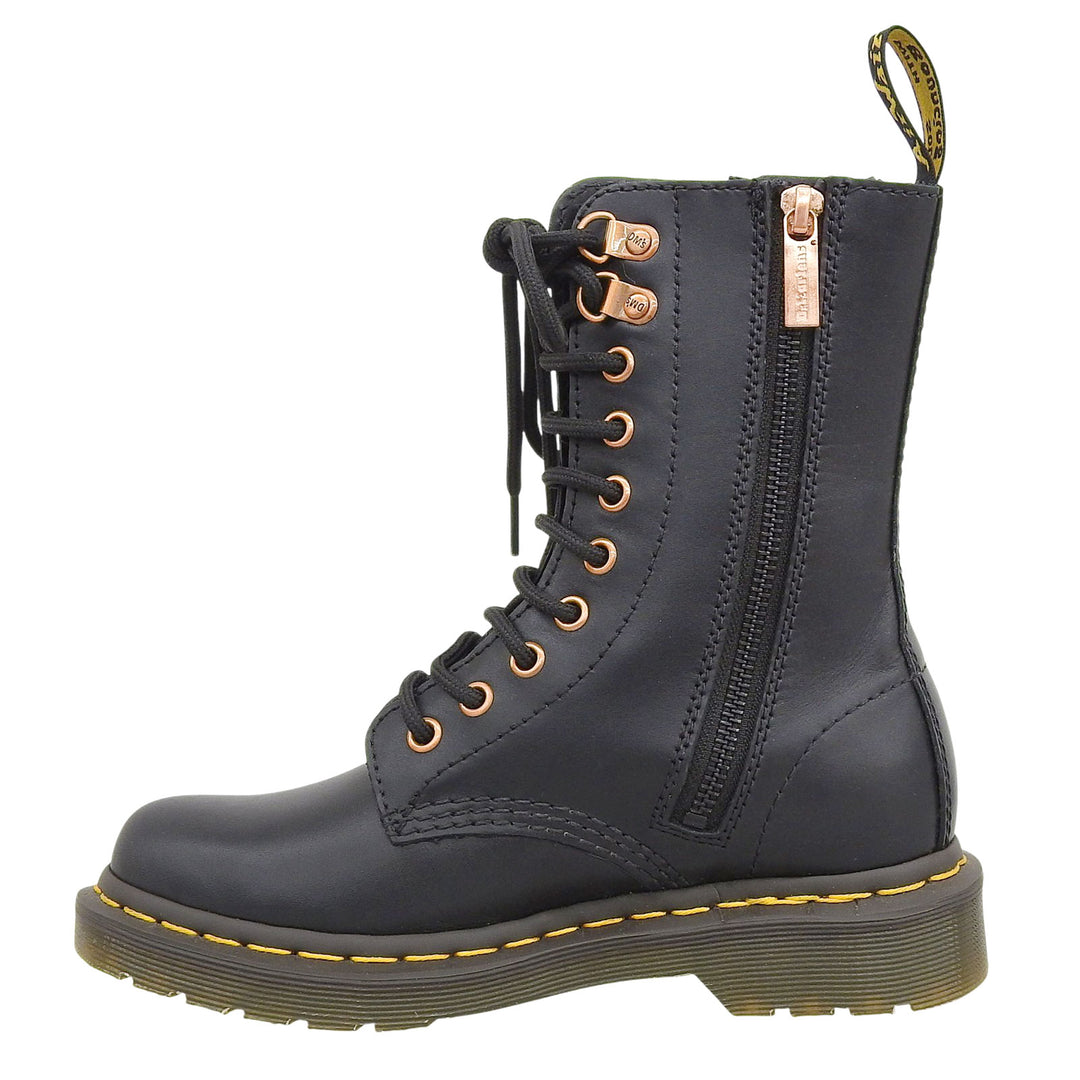 Pristine Dr.Martens boots black leather Women 3 1490HDW