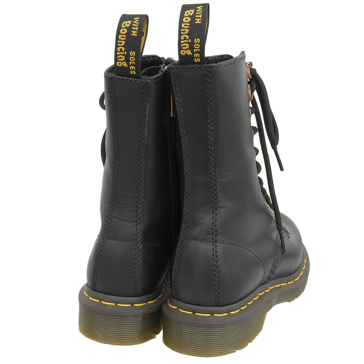 Pristine Dr.Martens boots black leather Women 3 1490HDW