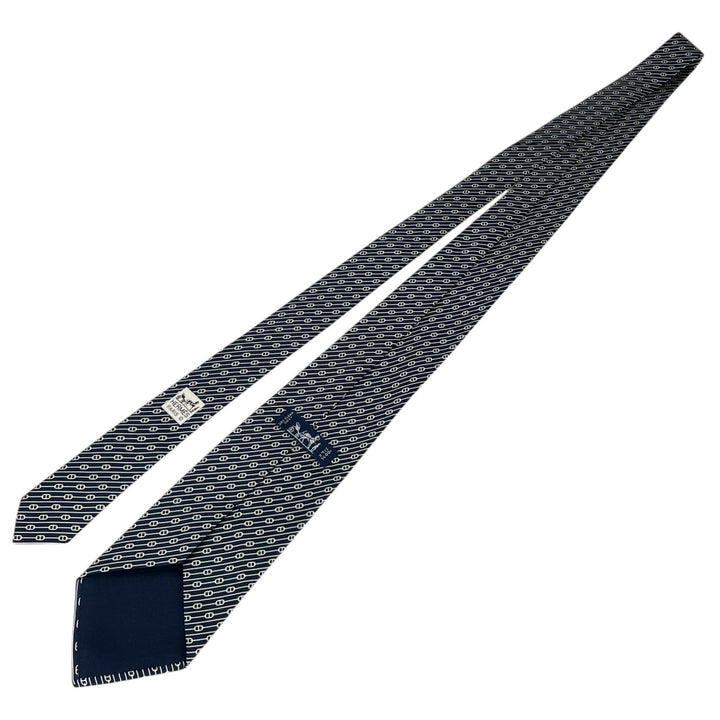 Pristine HERMES tie Chaine Pattern Navy silk mens 5500 UA