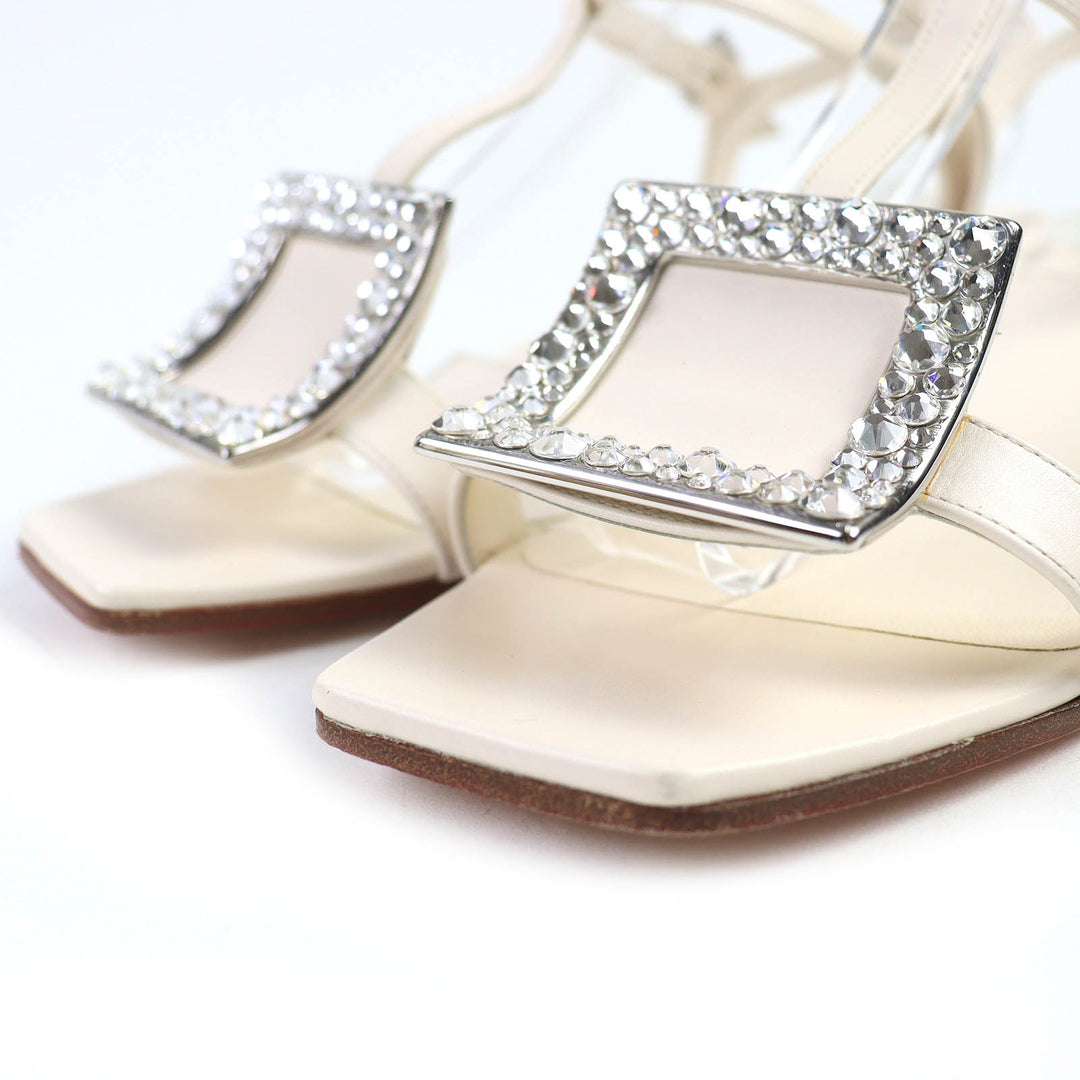 素晴らしい ROGER VIVIER サンダル ビーズ アンクル ストラップ付き スクエアトゥ レザー アイボリー 37