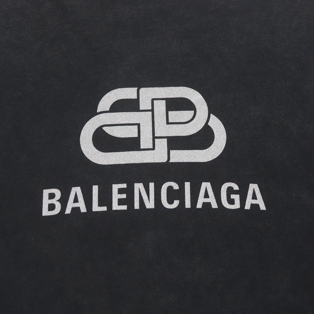 素晴らしいBALENCIAGAの半袖Tシャツ、BBロゴプリント、ダメージ加工、オーバーサイズ