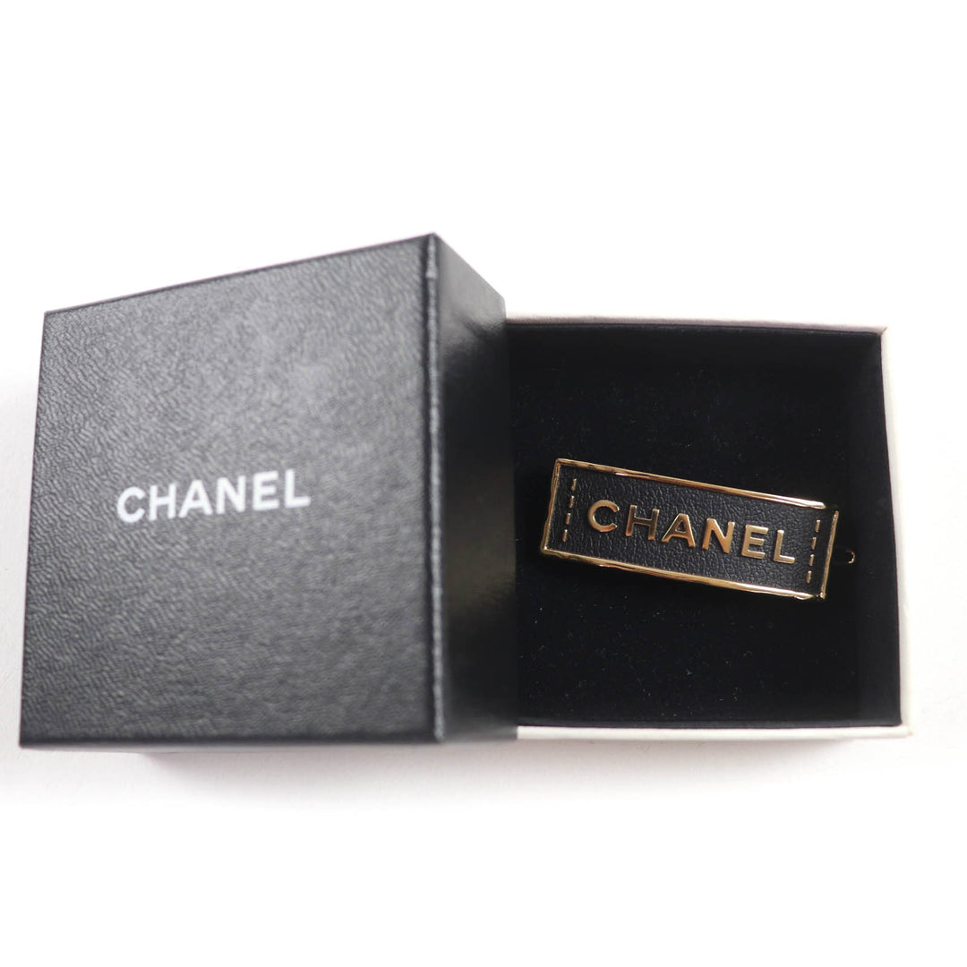素晴らしい CHANEL ヘアアクセサリー ロゴデザイン ヘアクリップ バレッタ ブラック A23S ABA781