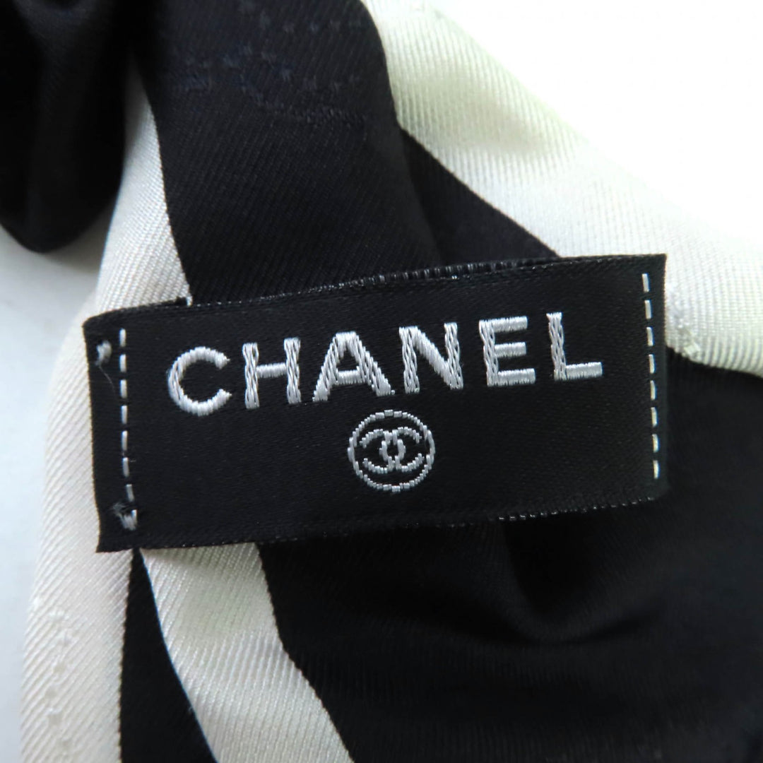 Excellent CHANEL hair accessory Black White silk Women 23V