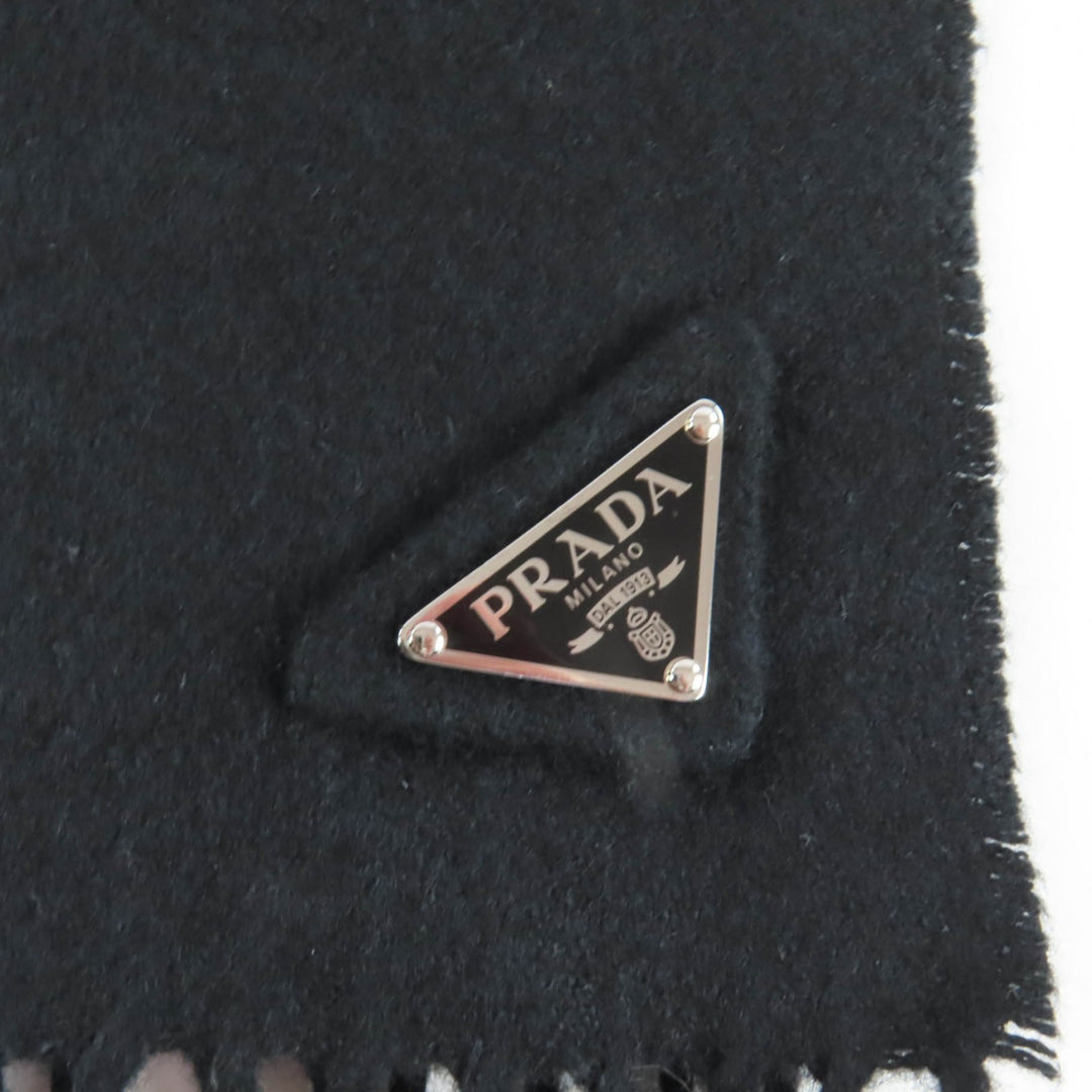 Great PRADA Scarf Triangle with logo and fringe black silk Women 1FS047