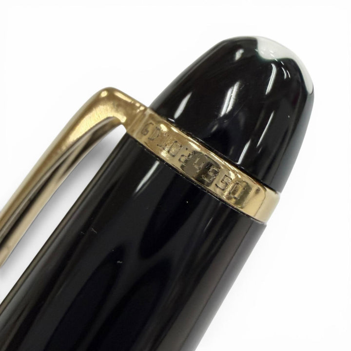 Great MONTBLANC fountain pen Meisterstück Classic white star black 14K mens