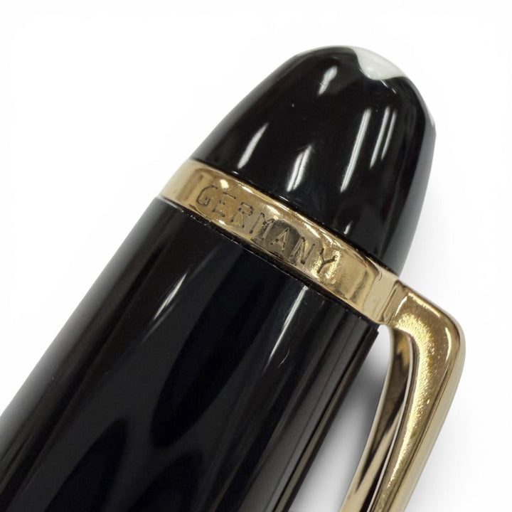 Great MONTBLANC fountain pen Meisterstück Classic white star black 14K mens