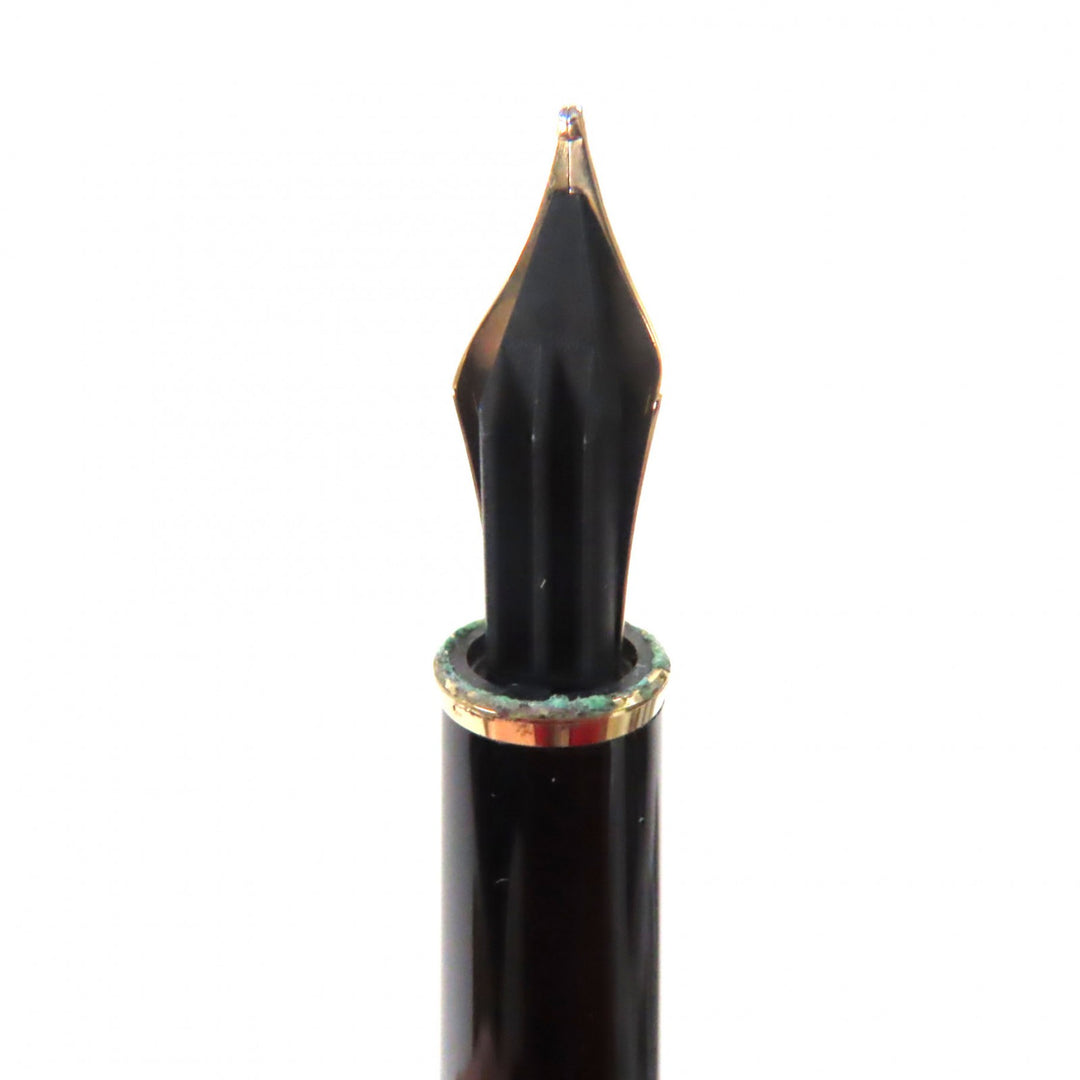 Very Good MONTBLANC fountain pen Meisterstück Classic white star black 14K mens