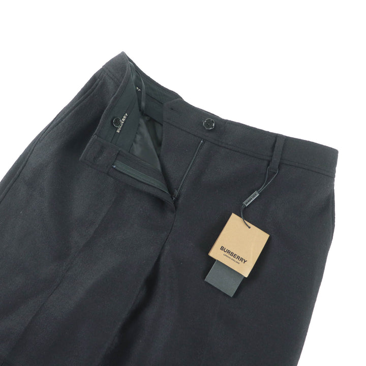 Pristine BURBERRY Shorts black Virgin wool Women 40 8046913