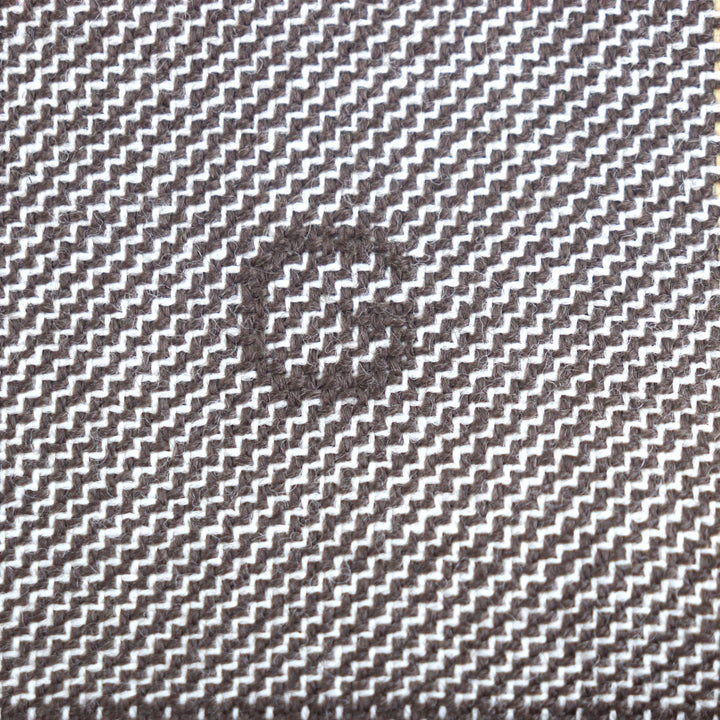 GUCCI 男士羊毛两件套，尺码 48，货号 675837 680704