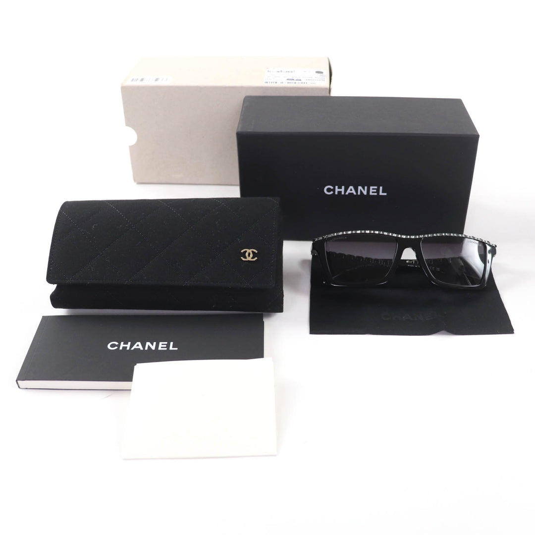 Pristine CHANEL sunglasses Rectangle Shape Sunglasses black ー Women 5548-Q-A
