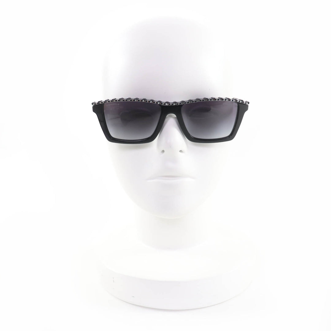 Pristine CHANEL sunglasses Rectangle Shape Sunglasses black ー Women 5548-Q-A