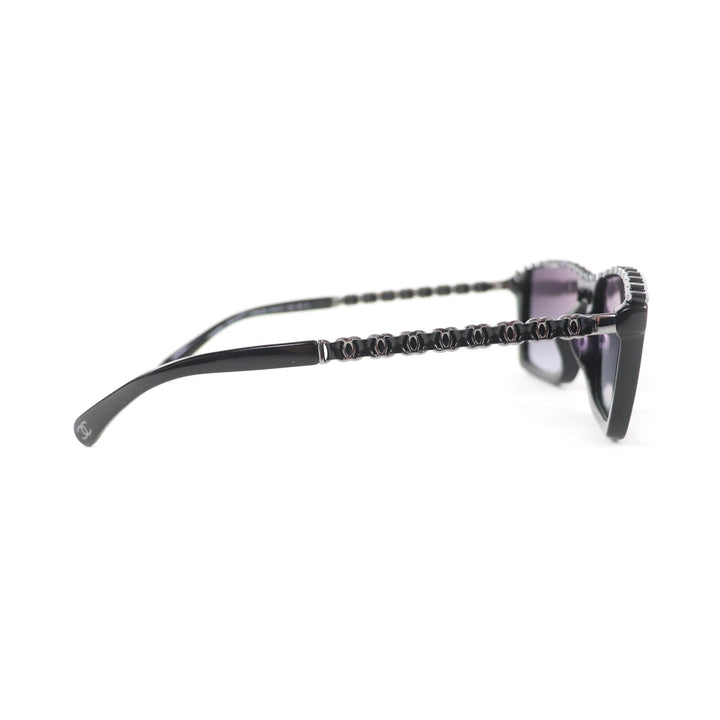 Pristine CHANEL sunglasses Rectangle Shape Sunglasses black ー Women 5548-Q-A