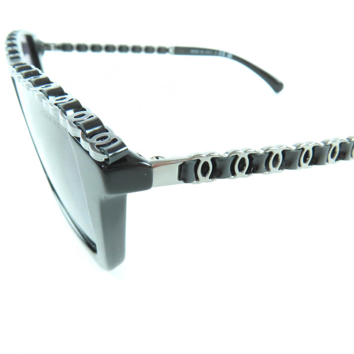 Pristine CHANEL sunglasses Rectangle Shape Sunglasses black ー Women 5548-Q-A
