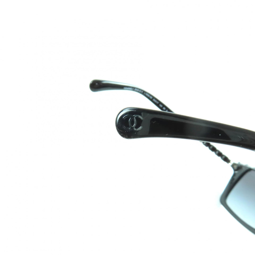 Pristine CHANEL sunglasses Rectangle Shape Sunglasses black ー Women 5548-Q-A