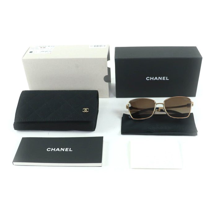 新品 CHANEL サングラス キャッツアイシェイプ ネイビーゴールド ー レディース 4289-Q