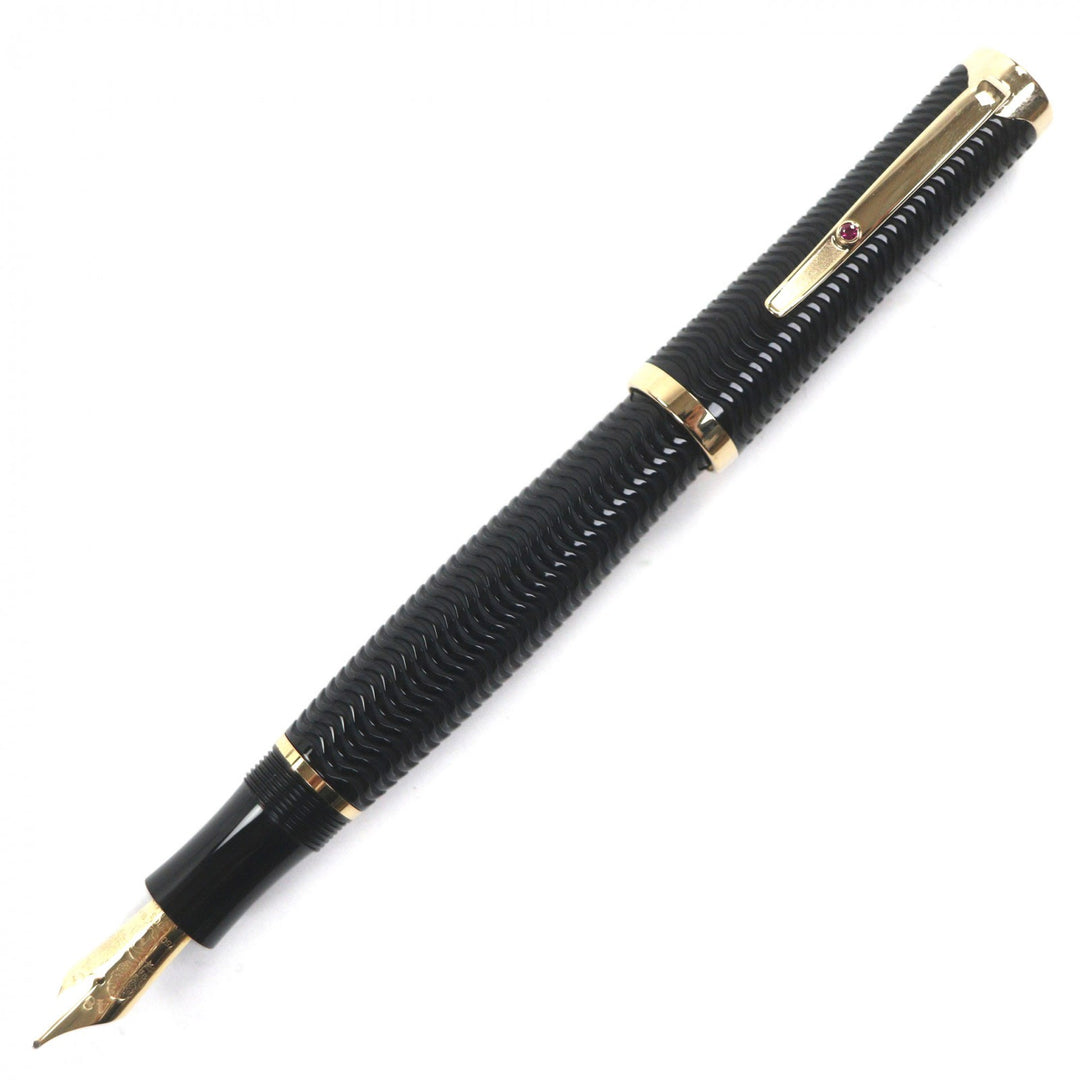 Excellent MONTBLANC fountain pen Writers Series 2006 Virginia Woolf black 18K