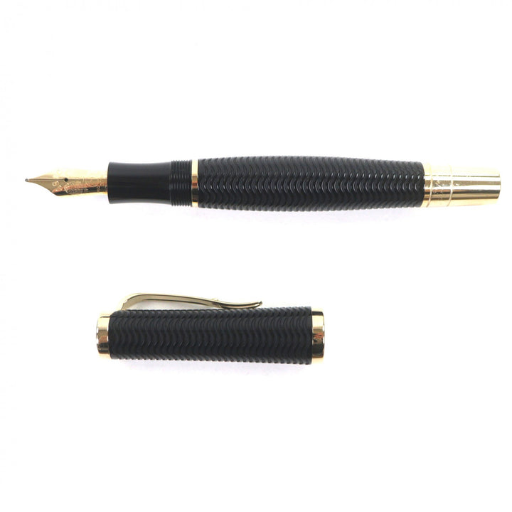 Excellent MONTBLANC fountain pen Writers Series 2006 Virginia Woolf black 18K