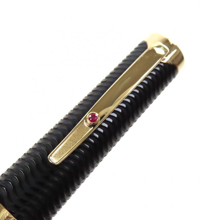 Excellent MONTBLANC fountain pen Writers Series 2006 Virginia Woolf black 18K