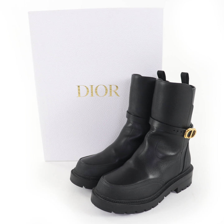 クリスチャン・ディオールのショートブーツ「DIOR EMPREINTE」レザーとCDメタルの素晴らしい組み合わせ 36.5