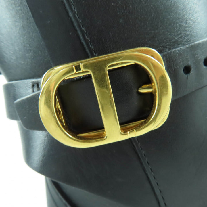 クリスチャン・ディオールのショートブーツ「DIOR EMPREINTE」レザーとCDメタルの素晴らしい組み合わせ 36.5