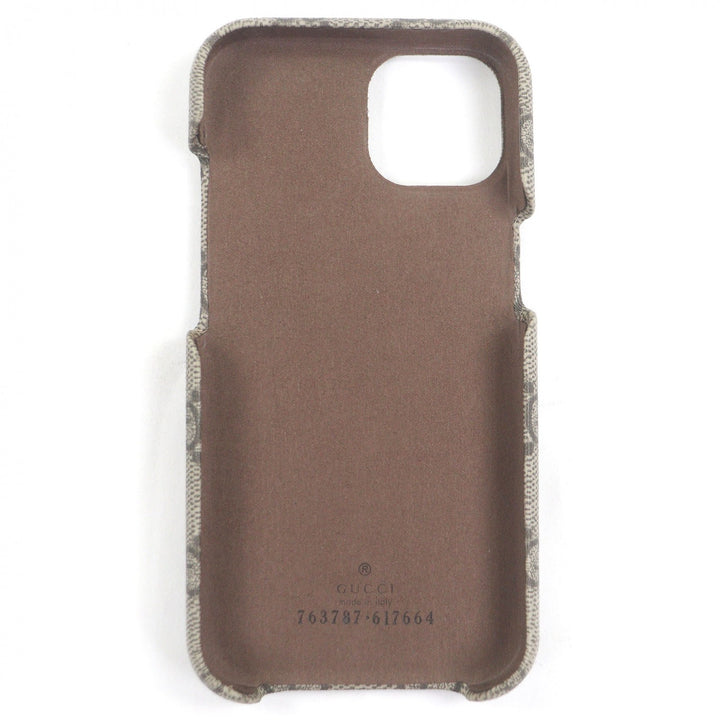 精美 GUCCI iPhone 手机壳，GG Supreme GG Logo 金色金属款，适用于 iPhone 15，米色