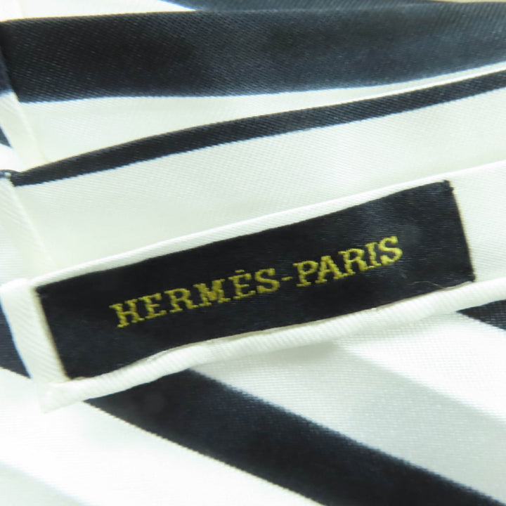Discounted Great HERMES Stall BRIDES DE GALA Silk Products Pleated Large Size White system