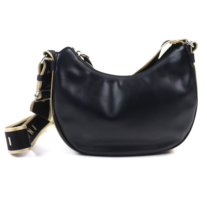 素晴らしい MARNI ショルダーバッグ ブラックレザー レディース SBMP0128U0