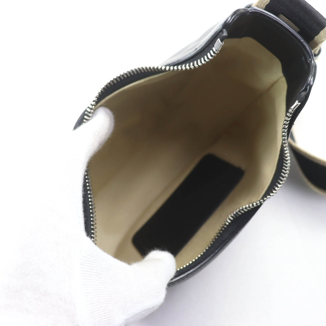 素晴らしい MARNI ショルダーバッグ ブラックレザー レディース SBMP0128U0